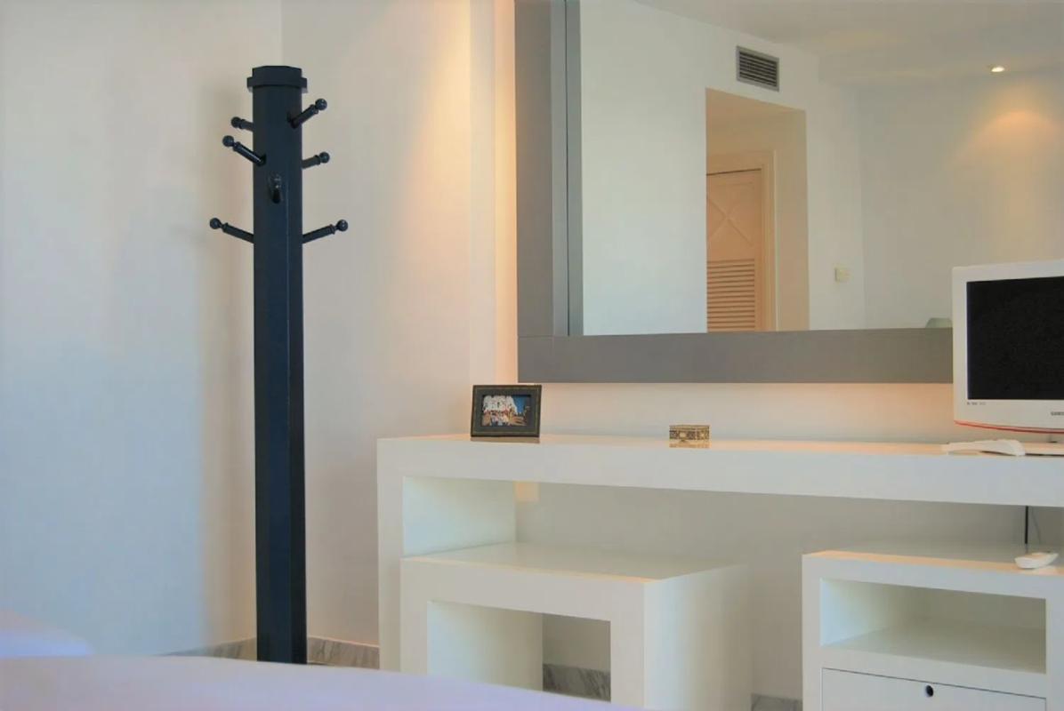 Penthouse sale in Barrio Puerto Banús, Marbella photo 5