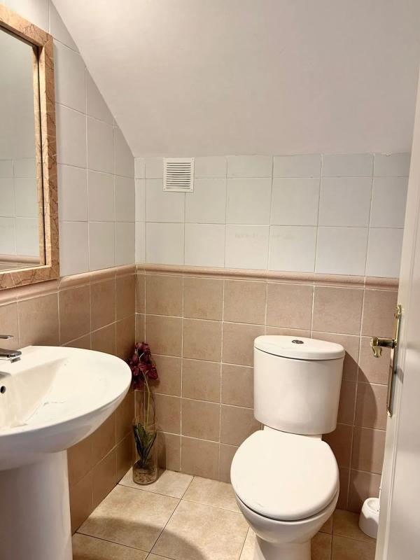 Venta de duplex en Calle Isabel de Valois s/n, Marbella photo 5