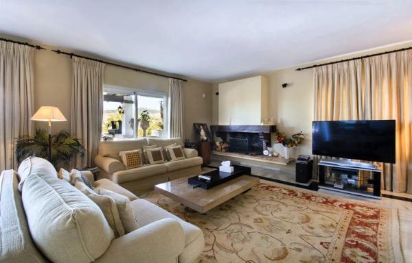 Chalet independiente en venta en  Avenida del Prado, Marbella photo 4