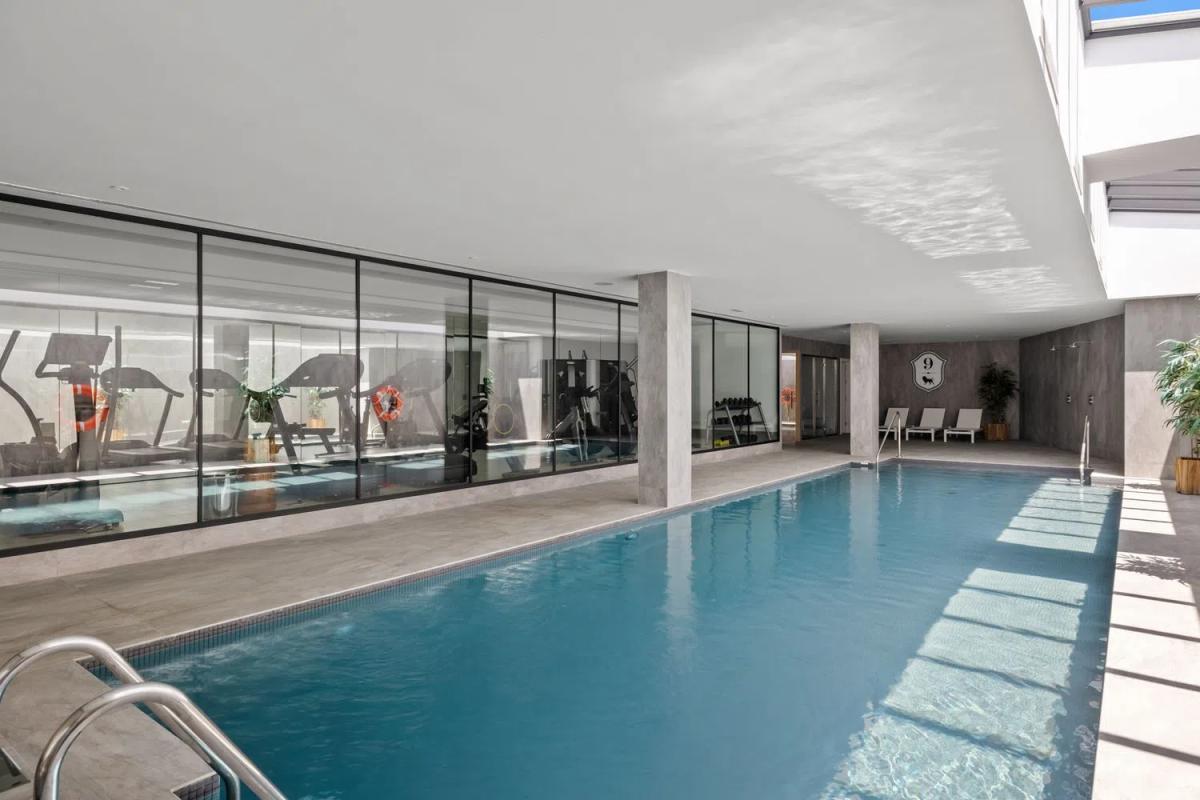 Sale of apartment in NUEVA ANDALUCIA, 19, Marbella
 photo 2