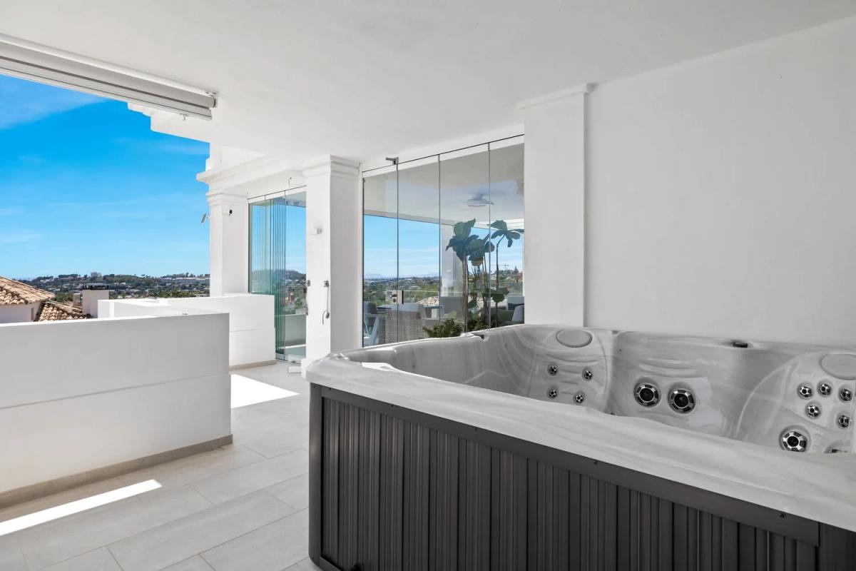 Sale of apartment in NUEVA ANDALUCIA, 19, Marbella
 photo 4