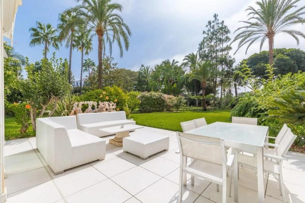 Продажа дуплекса на Barrio Puerto Banús, Марбелла photo 1