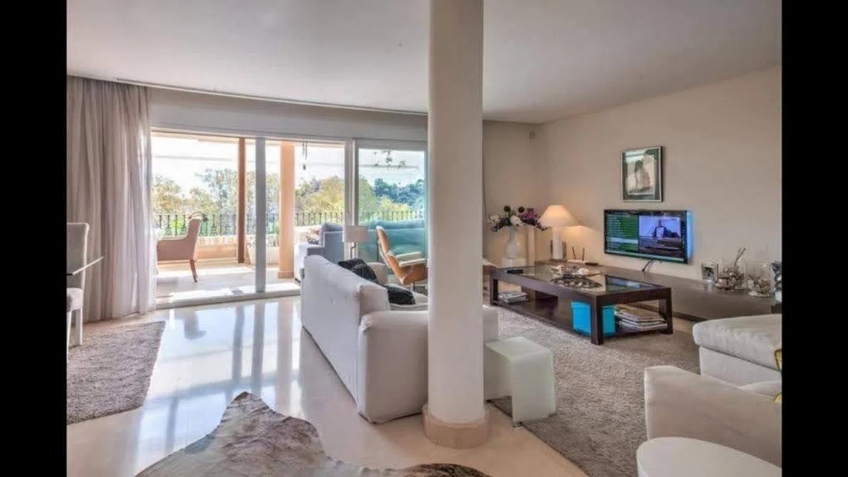 Продажа дуплекса на Urbanización Vista Real, 1, Марбелла photo 1
