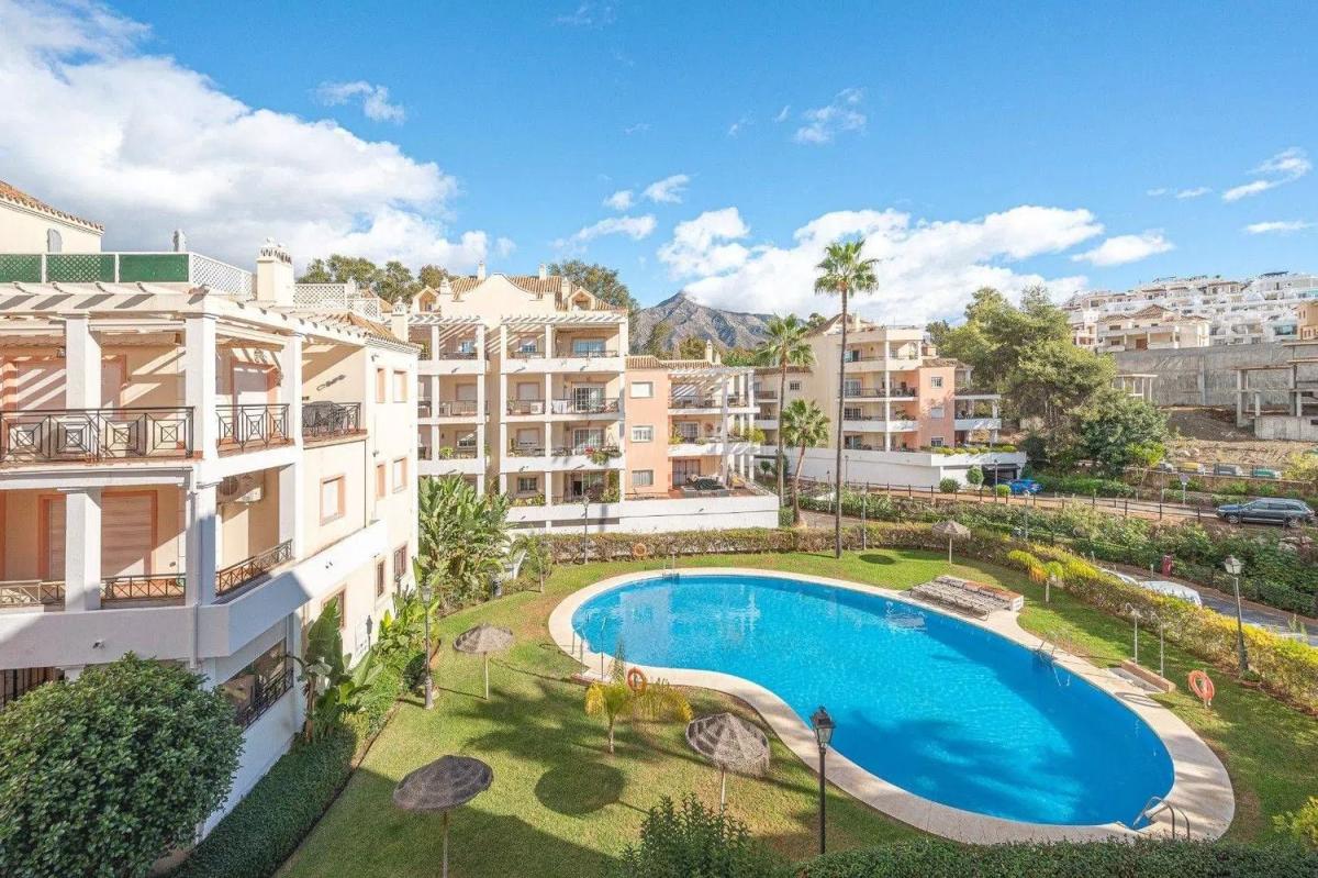 Sprzedaż mieszkania w Avenida del Prado, Marbella
photo 1