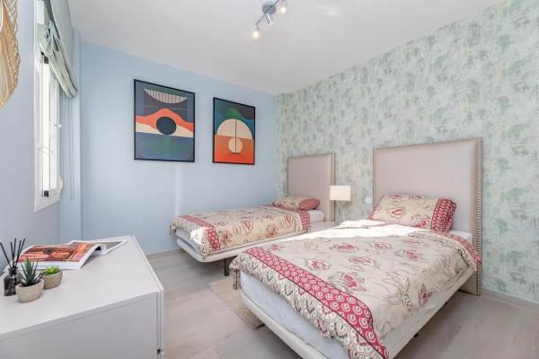 Apartment for sale in  Urbanización Los Naranjos de Marbella, Marbella photo 4