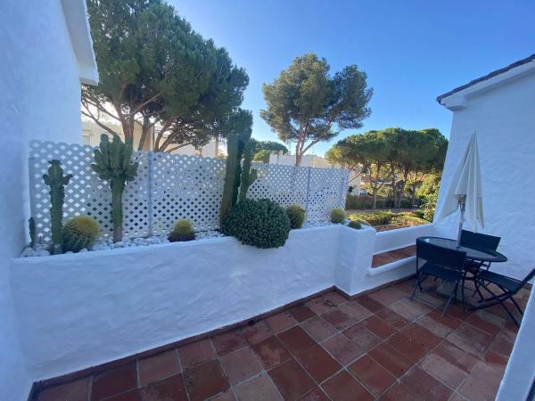Chalet independiente en venta en  Urbanizacion N Andalucia 1G, 43, Marbella photo 4
