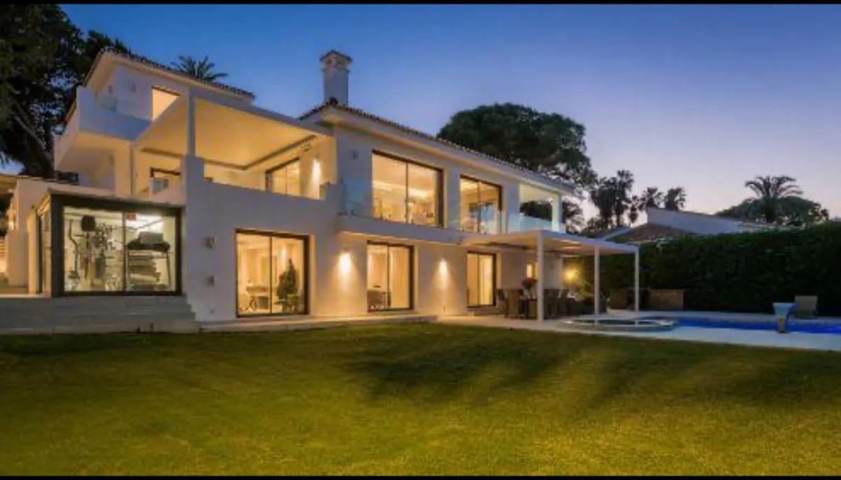 Venta de chalet independiente en Calle Giralda, 28 -7, Marbella
photo 2