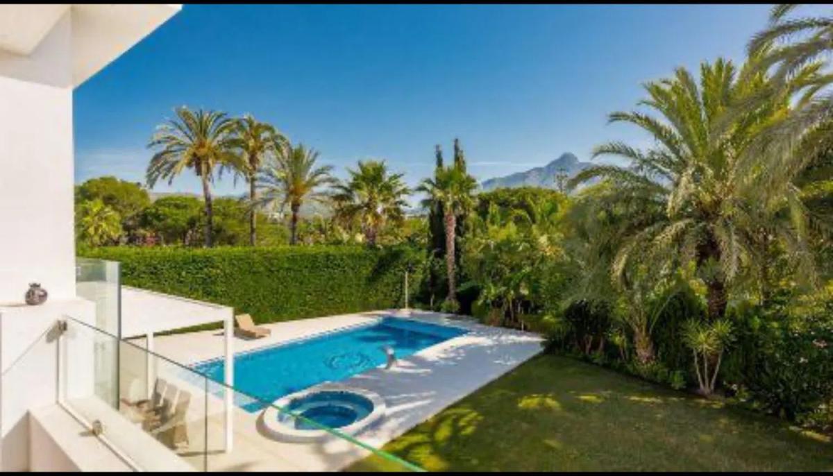 Venta de chalet independiente en Calle Giralda, 28 -7, Marbella
photo 3