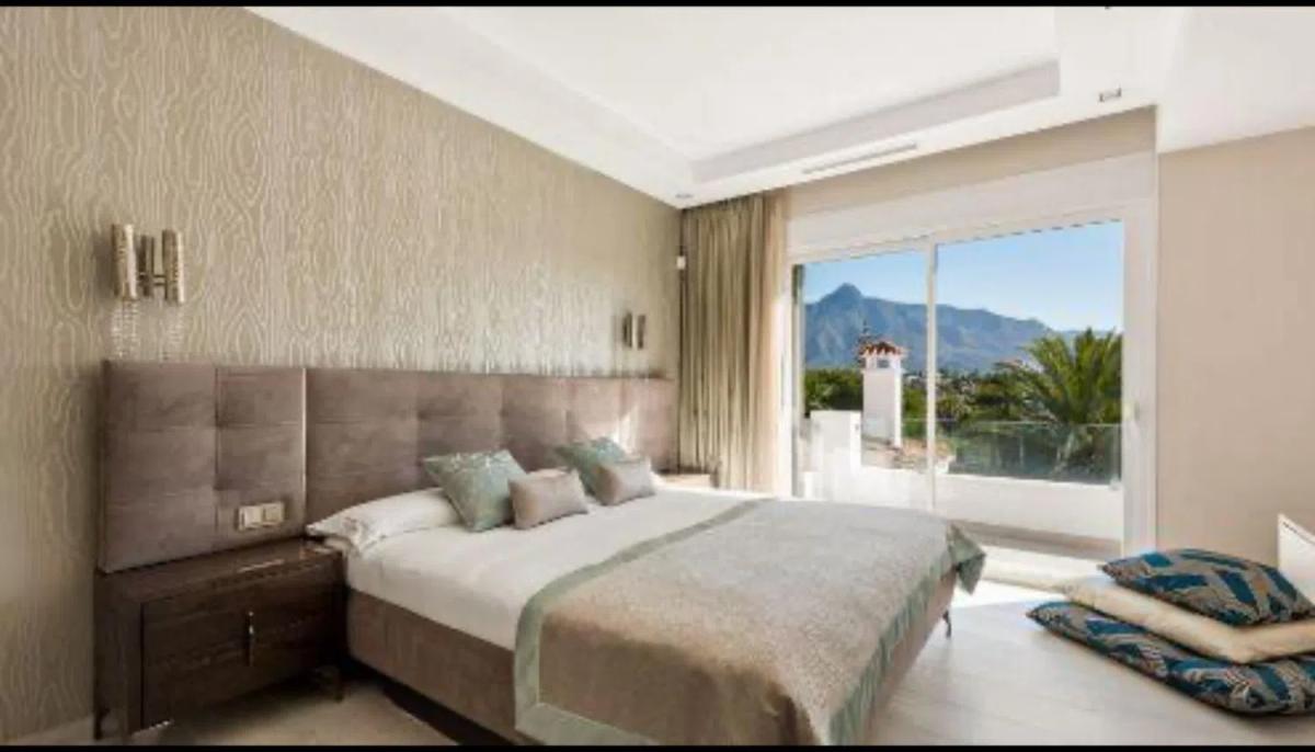 Venta de chalet independiente en Calle Giralda, 28 -7, Marbella
photo 4