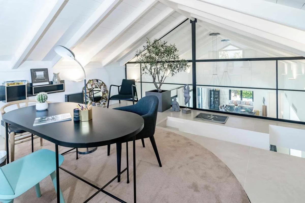 Sprzedaż niezależnego domku jednorodzinnego w  Calle 10D Nva Andaluc, 33, Marbella photo 3