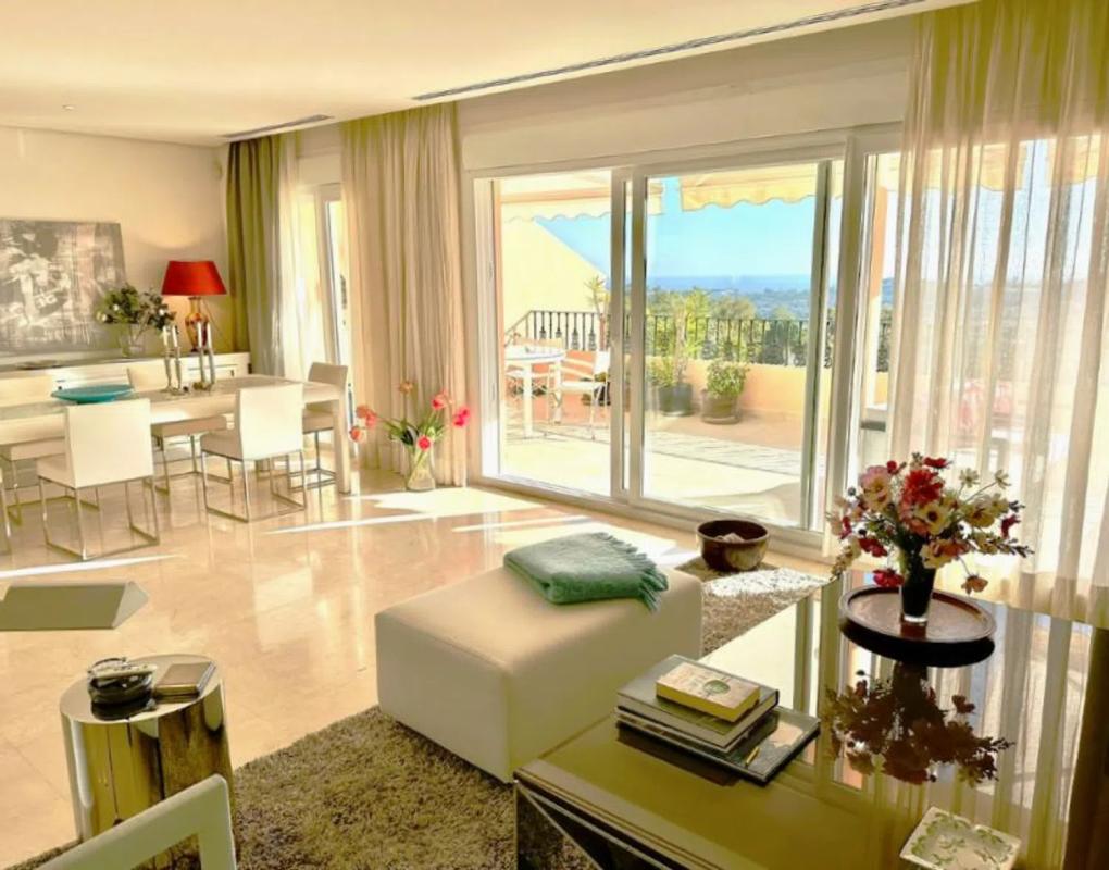 Penthouse sale in Barrio Los Naranjos, Marbella photo 4
