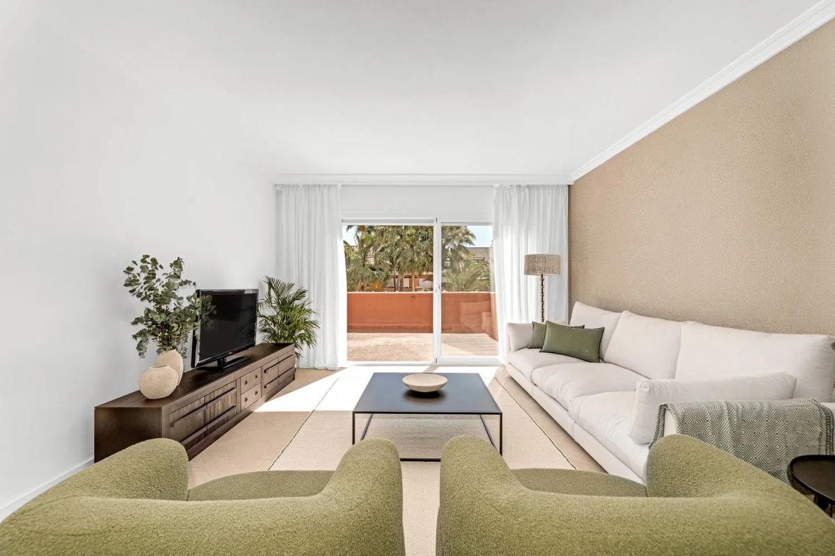 Продажа дуплекса на Urb Embrujo Playa s/n, Марбелла photo 2