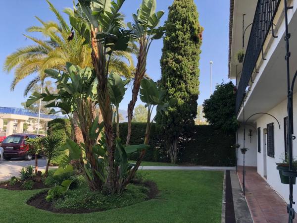 Apartment for sale in  Lugar Urbanizacion Fuentes del Rodeo, 5, Marbella photo 3