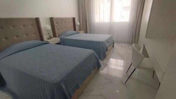 Apartment for sale in  Avenida José Banús, Marbella photo 3