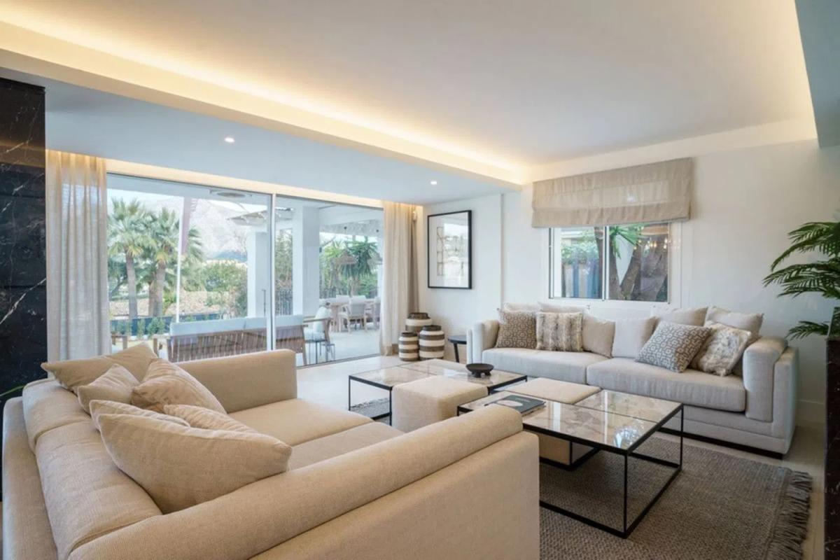 Продажа отдельного шале в Barrio Las Brisas, Марбелла photo 2