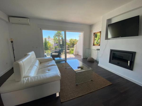 Apartment for sale in  Calle los Jazmines, 12, Marbella photo 1