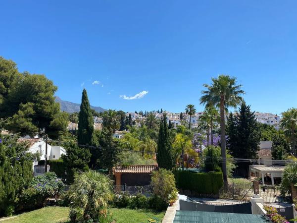 Apartment for sale in  Calle los Jazmines, 12, Marbella photo 2