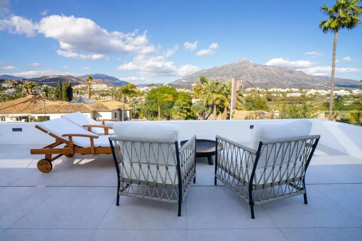 Venta de chalet independiente en Calle 17D Nva Andaluc, Marbella
photo 2