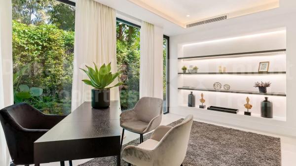 Chalet independiente en venta en  Barrio Las Brisas, Marbella photo 4