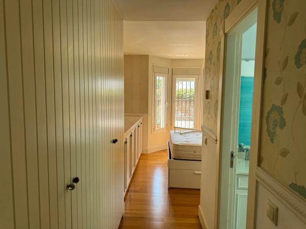 Piso en venta en  Urbanización Los Naranjos de Marbella, Marbella photo 3