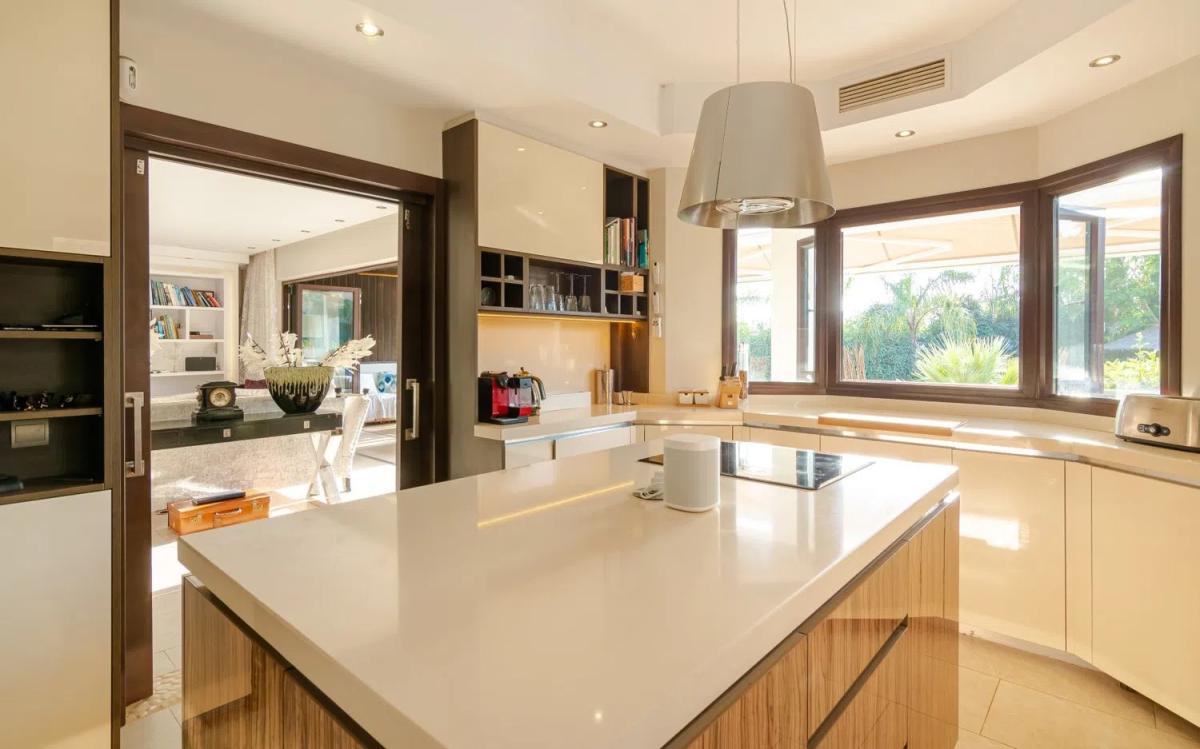 Venta de chalet independiente en Calle Haza del Conde, Marbella
 photo 4