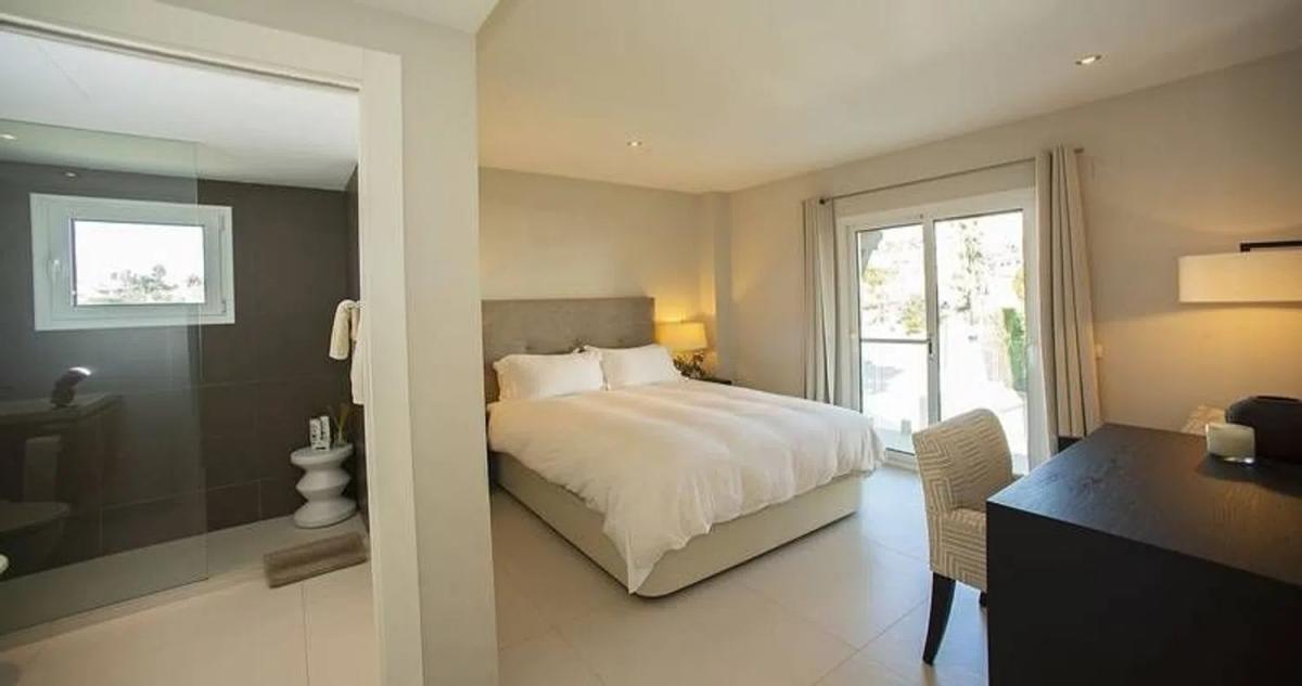 Venta de chalet independiente en Urbanizacion N Andalucia 8H, Marbella
photo 3