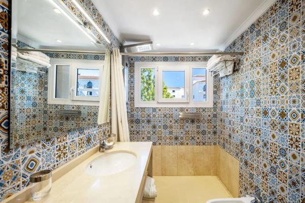 Piso en venta en  Calle 13B Nva Andaluc, Marbella photo 2