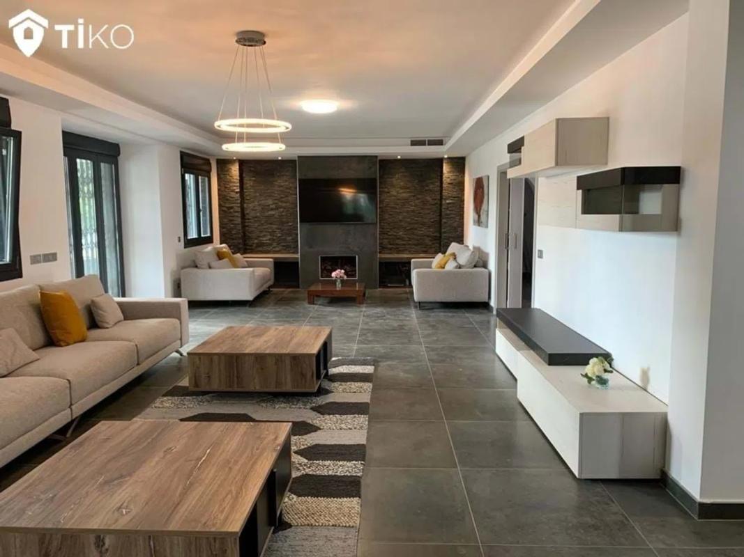 Venta de chalet independiente en Barrio Las Brisas, Marbella
photo 2