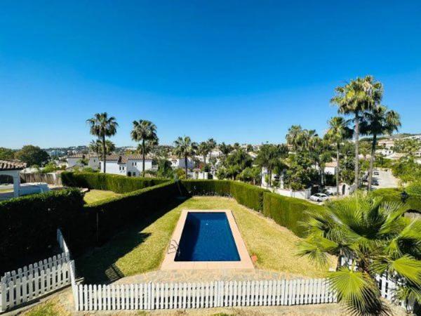Wolnostojąca willa na sprzedaż w Calle Aries, 10, Marbella photo 1