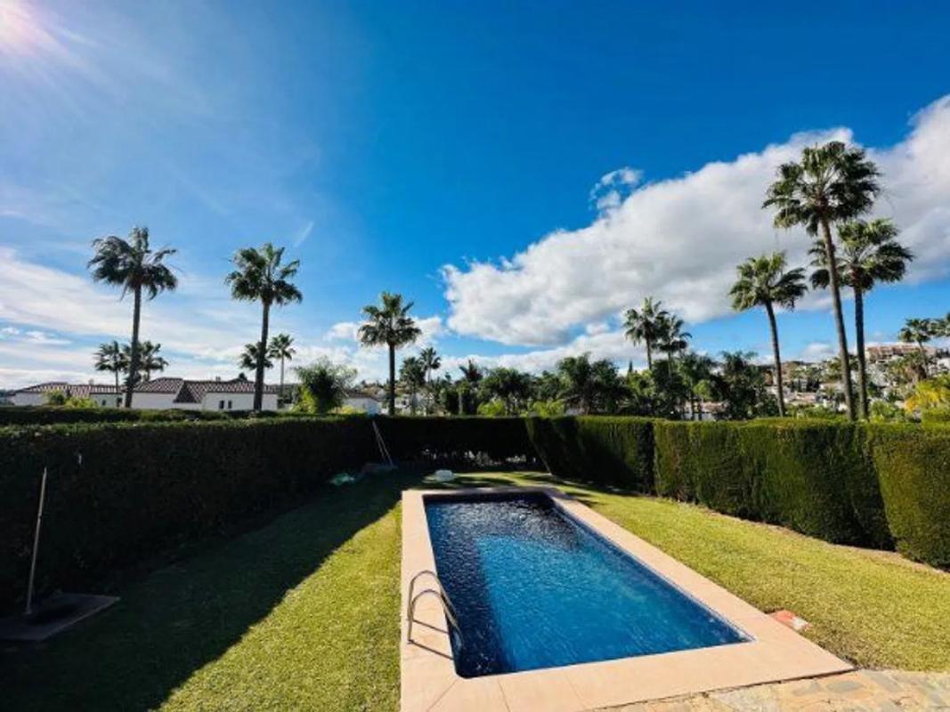 Sale of independent chalet in Calle Aries, 10, Marbella
 photo 2