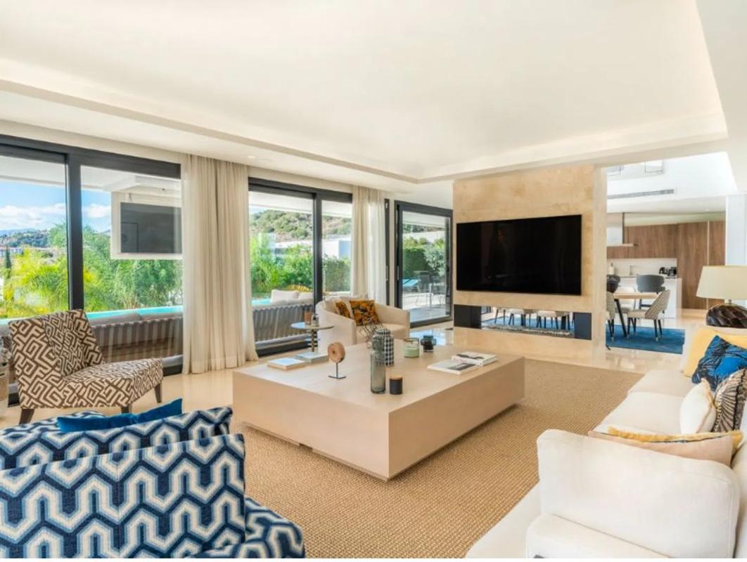 Venta de chalet independiente en Calle Haza del Conde, 3 B, Marbella
 photo 2