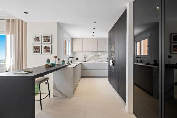 Duplex for sale in Urbanizacion N Andalucia J, Marbella photo 4