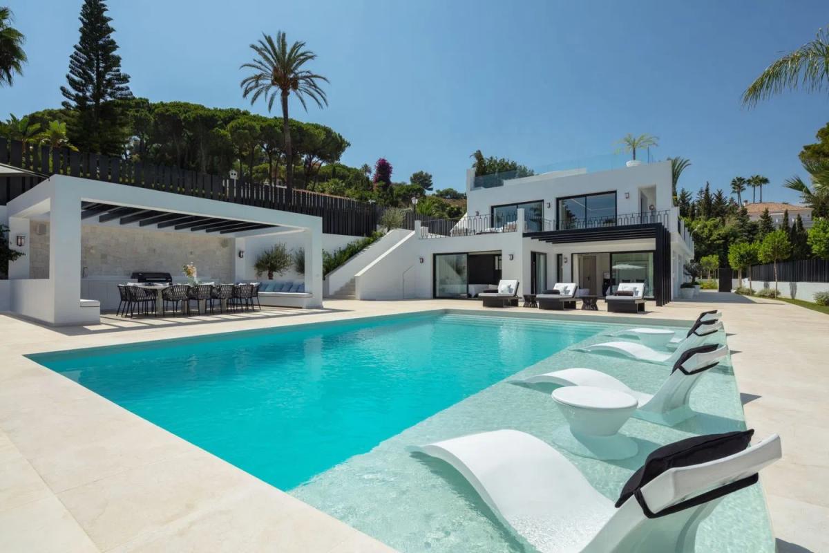 Venta de chalet independiente en Barrio Las Brisas, Marbella
 photo 2