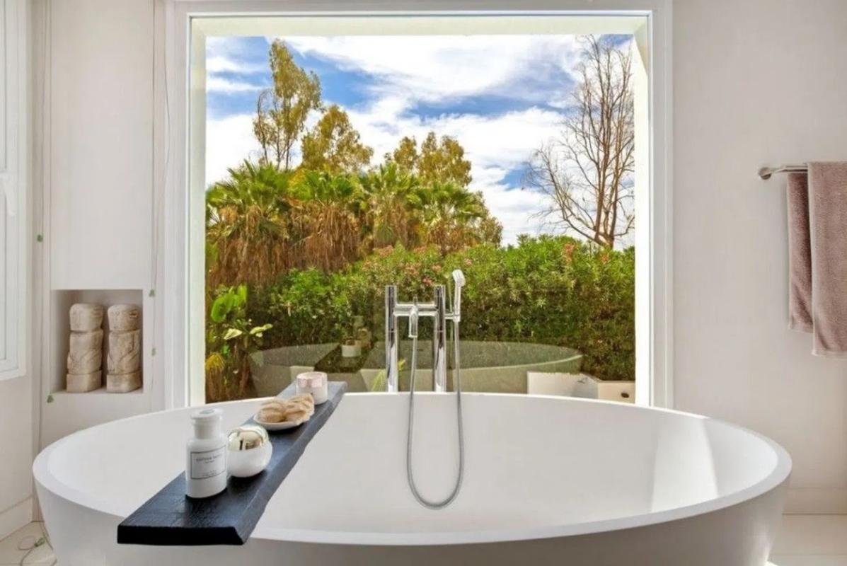 Venta de chalet independiente en Barrio Los Naranjos, Marbella
photo 4
