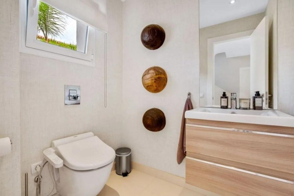 Venta de chalet independiente en Barrio Los Naranjos, Marbella
photo 5