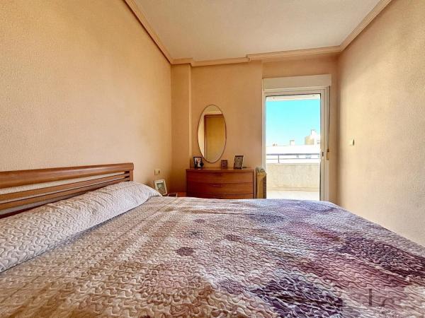 Piso en venta en  Avenida Xixona, 39, El Campello photo 3