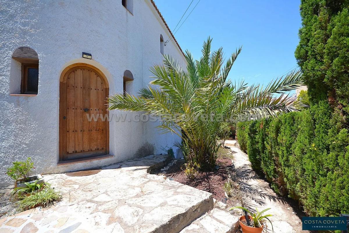 Venta de chalet independiente en Calle Daia Nova, El Campello
photo 2