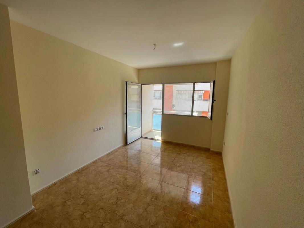 Venta de piso en Campello Playa, El Campello
photo 2