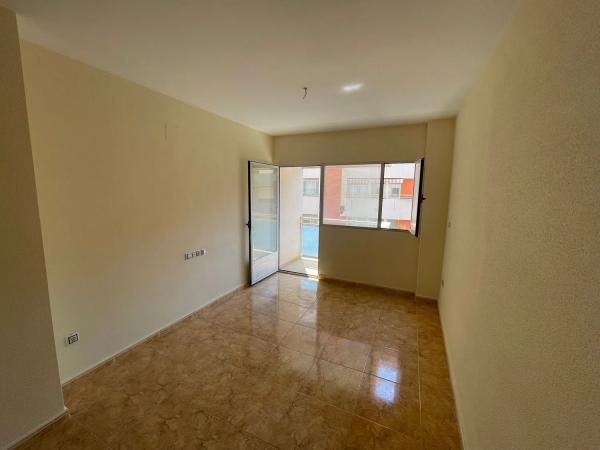 Piso en venta en  Campello Playa, El Campello photo 2