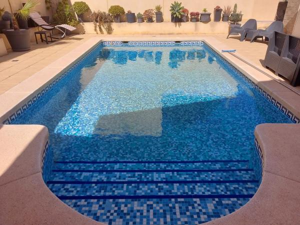 Коттедж на продажу в  Calle d'Oriola, El Campello photo 4