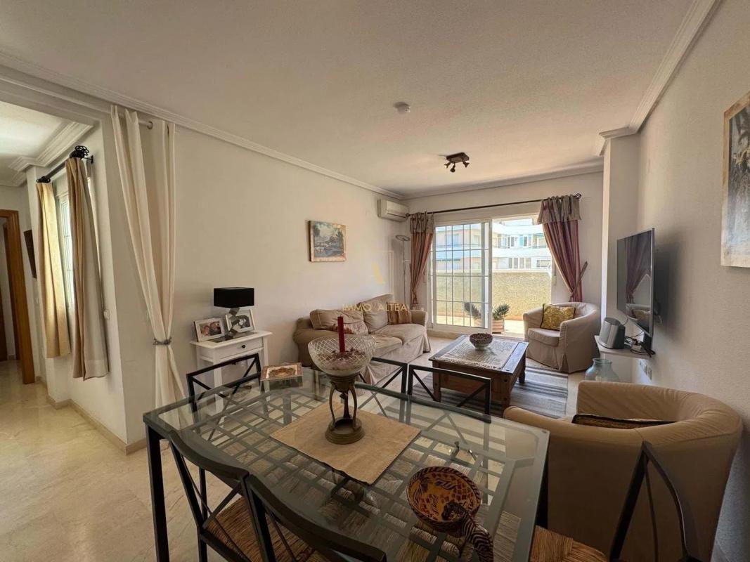 Sale of apartment in Campello Playa, El Campello
 photo 2