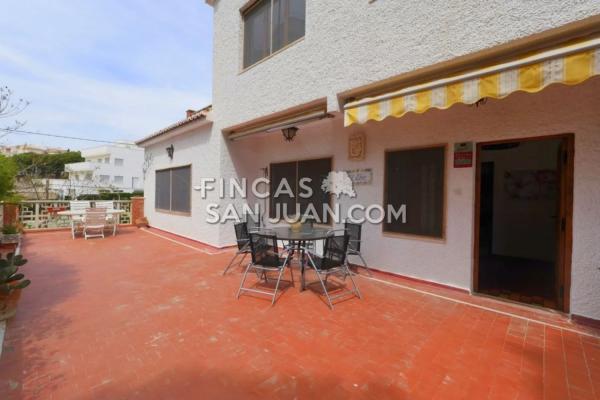Detached villa for sale in  Playa Muchavista, El Campello photo 4