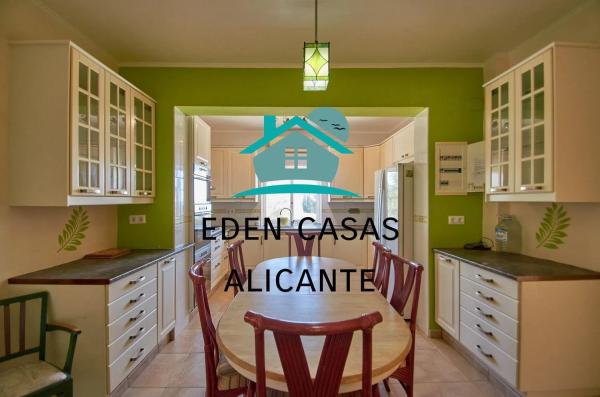 Chalet independiente en venta en  CV-775, El Campello photo 4