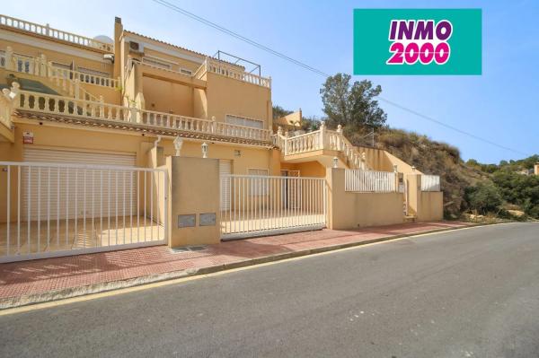 Коттедж на продажу в Calle del Cabeçó d'Or, El Campello photo 1