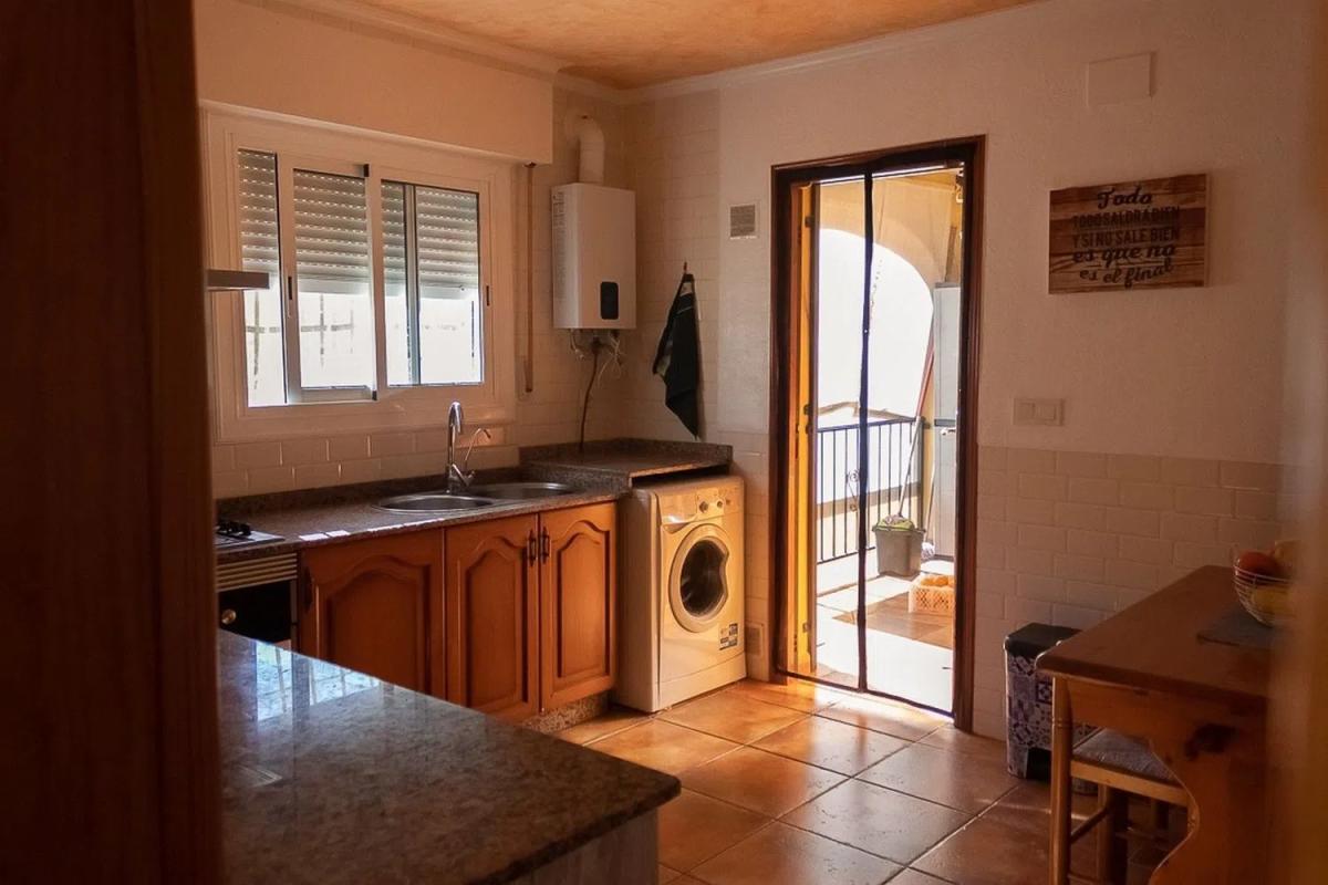 Venta de chalet independiente en Pueblo Acantilado - Lanuza, El Campello
photo 4