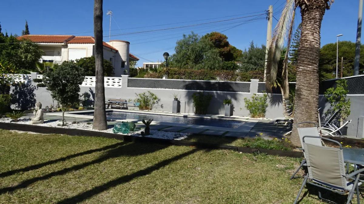 Venta de chalet independiente en Pueblo Español - Coveta Fumá, El Campello
photo 2