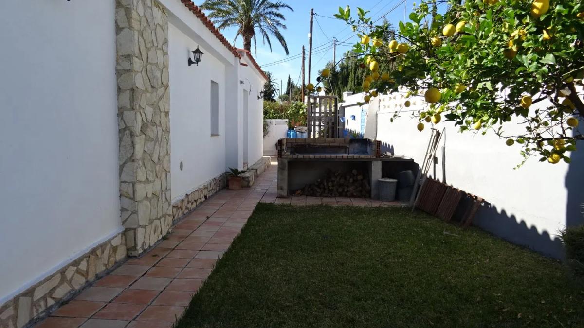 Venta de chalet independiente en Pueblo Español - Coveta Fumá, El Campello
photo 4