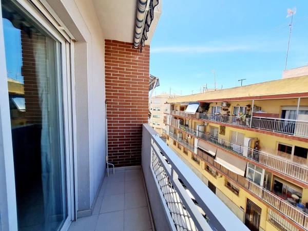 Продажа квартиры в Calle del Vicari Samuel Riquelme, El Campello thumbnail 1