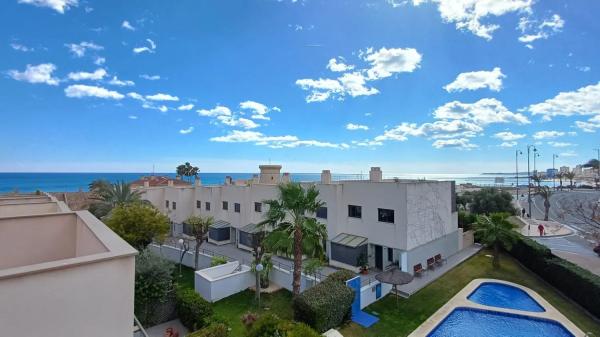 Chalet independiente en venta en  Pueblo Español - Coveta Fumá, El Campello photo 1
