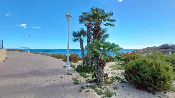 Chalet independiente en venta en  Pueblo Español - Coveta Fumá, El Campello photo 3